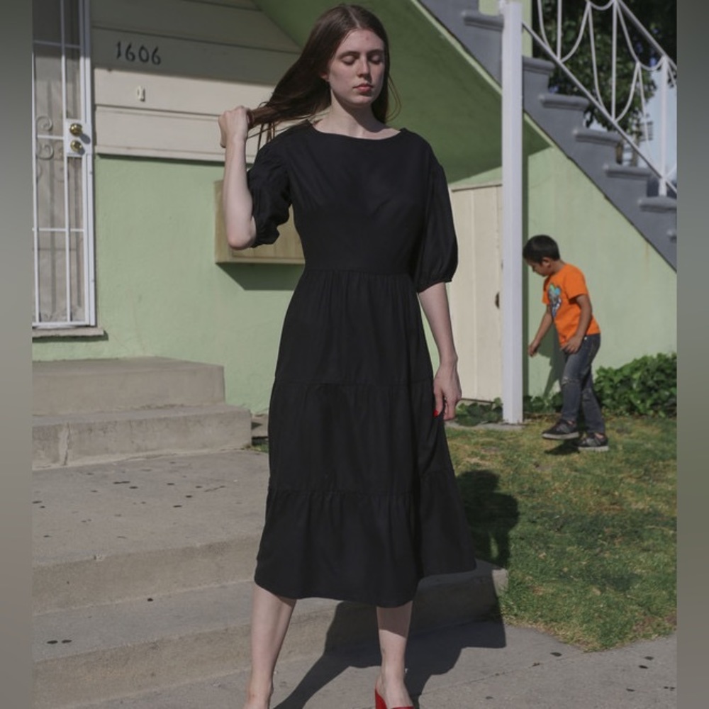 TOWN Clothes Quince Dress in Onyx Silk Noil